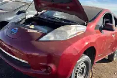 Photo of 2015 Nissan Leaf