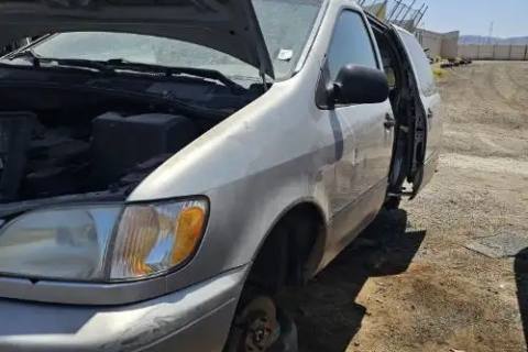 Photo of 2001 Toyota Sienna