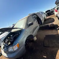 Photo of 2000 Toyota Sienna