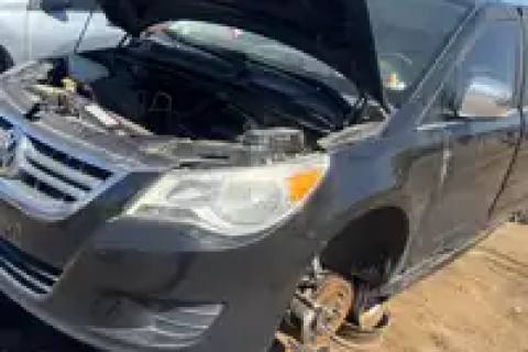 Photo of 2009 Volkswagen Routan
