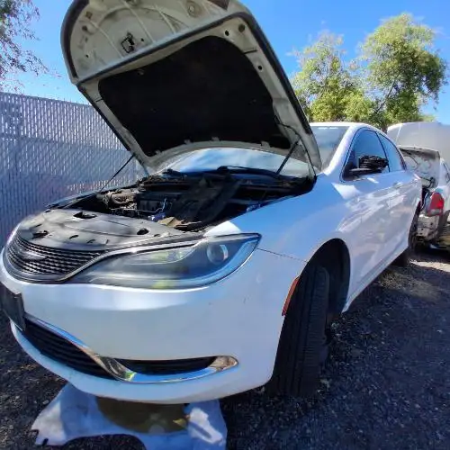 Photo of 2015 Chrysler 200