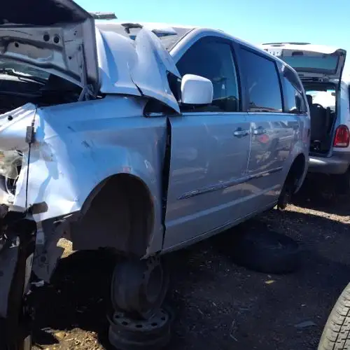 Photo of 2011 Chrysler Town & Country