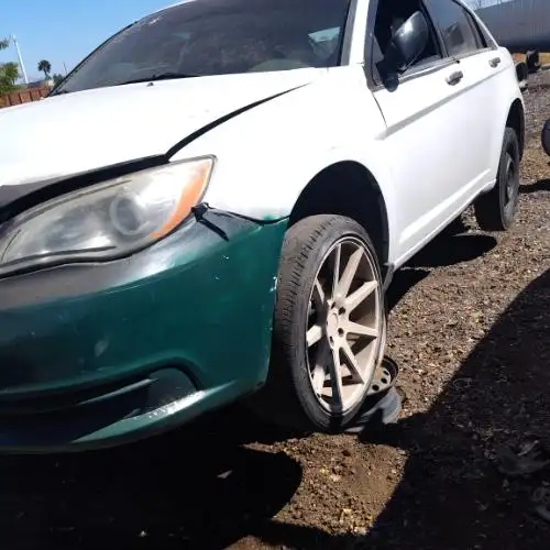 Photo of 2013 Chrysler 200