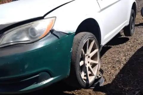 Photo of 2013 Chrysler 200
