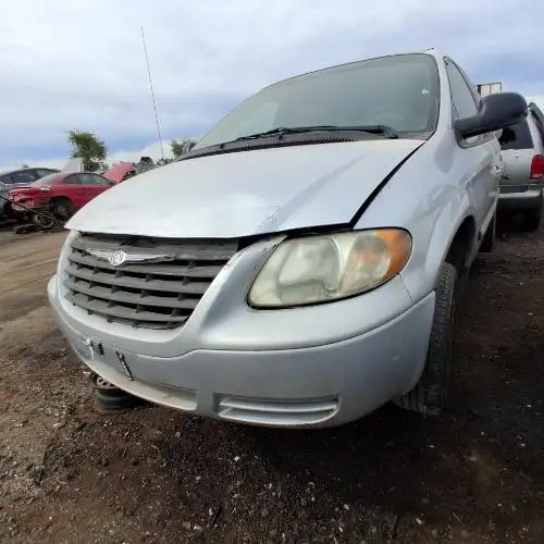 Photo of 2005 Chrysler Town & Country