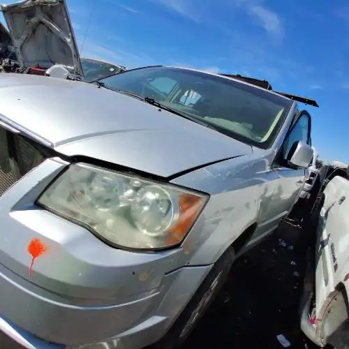 Photo of 2008 Chrysler Town & Country