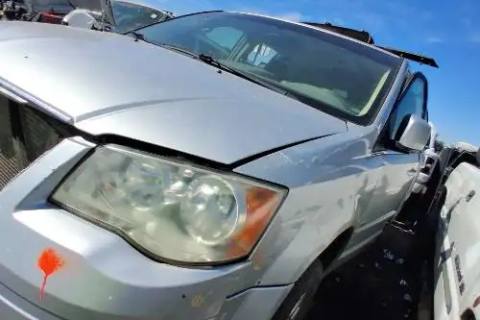 Photo of 2008 Chrysler Town & Country