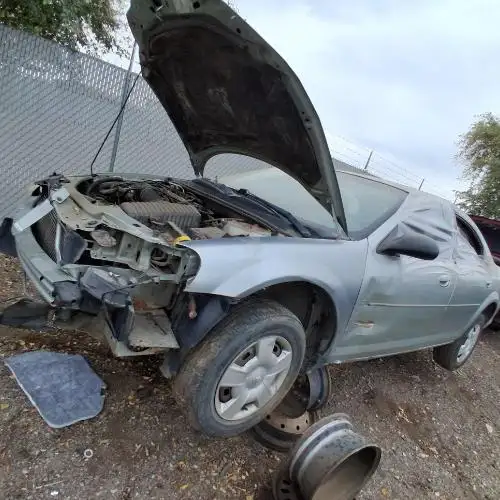 Photo of 2006 Dodge Stratus