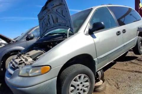 Photo of 1997 Dodge Caravan