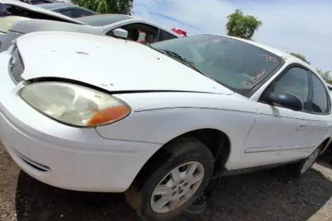 Photo of 2006 Ford Taurus