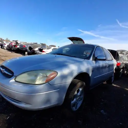 Photo of 2002 Ford Taurus