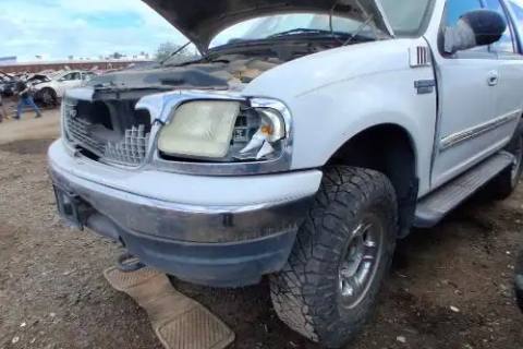 Photo of 1999 Ford Expedition