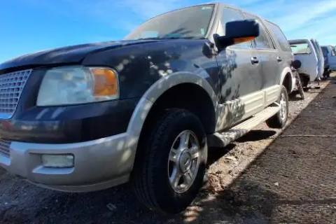 Photo of 2005 Ford Expedition