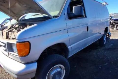 Photo of 2006 Ford Ford E250 Van