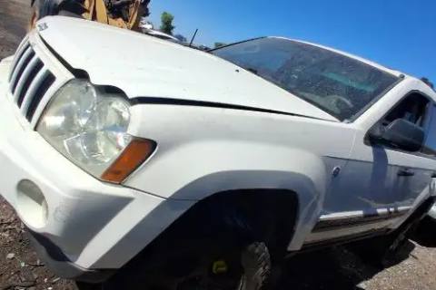 Photo of 2005 Jeep Grand Cherokee