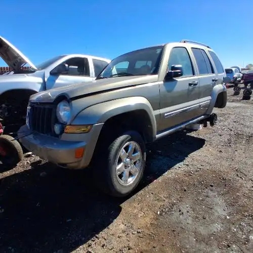 Photo of 2005 Jeep Liberty