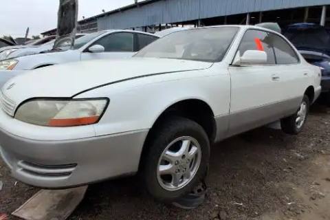 Photo of 1995 Lexus Lexus Es300