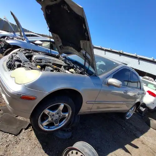 Photo of 2004 Mercedes-Benz Mercedes C-Class