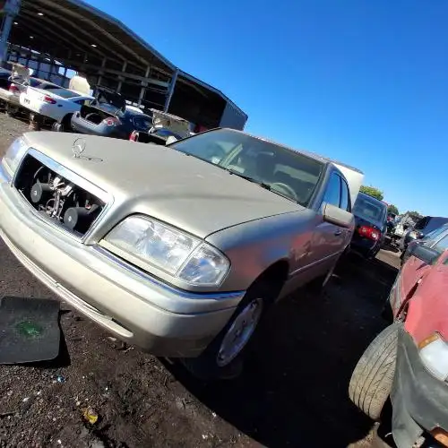 Photo of 1995 Mercedes-Benz Mercedes C-Class