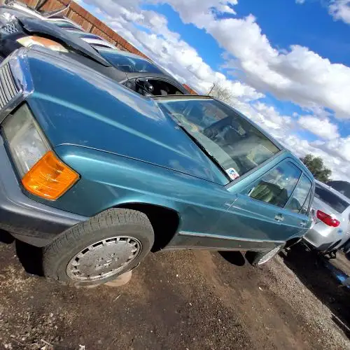 Photo of 1987 Mercedes-Benz Mercedes 190