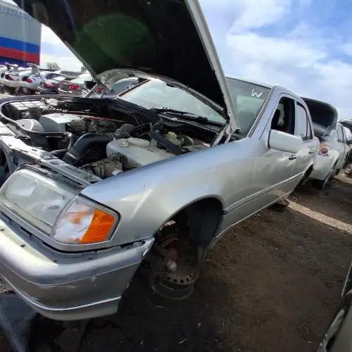 Photo of 2000 Mercedes-Benz Mercedes C-Class