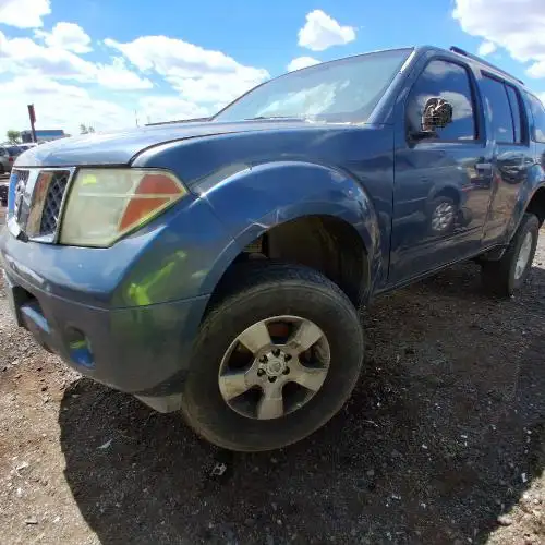 Photo of 2005 Nissan Pathfinder