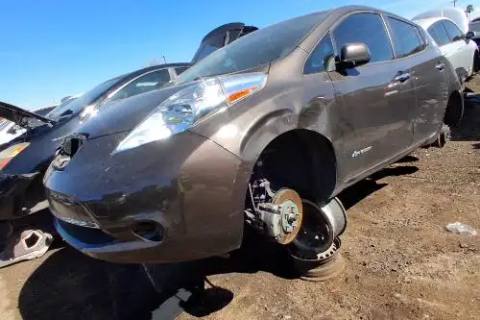 Photo of 2016 Nissan Leaf