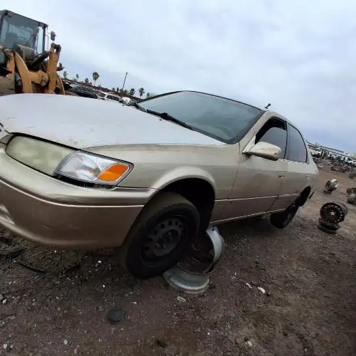 Photo of 2000 Toyota Camry