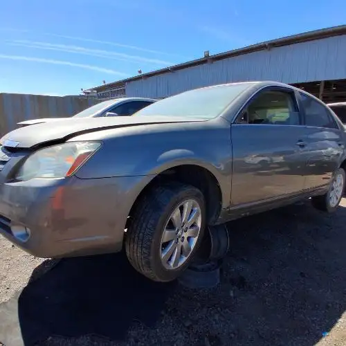 Photo of 2005 Toyota Avalon
