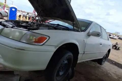 Photo of 2000 Toyota Camry