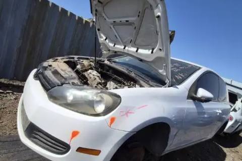 Photo of 2010 Volkswagen Golf