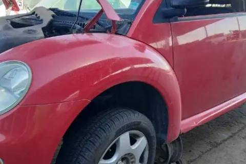 Photo of 1998 Volkswagen Beetle