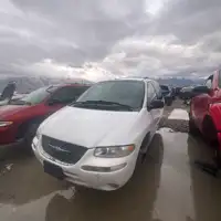 Photo of 2000 Chrysler Town & Country