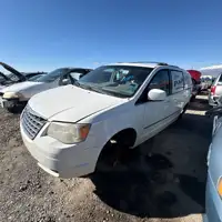 Photo of 2010 Chrysler Town & Country
