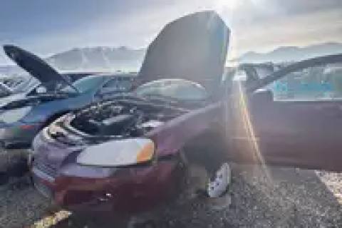 Photo of 2001 Dodge Stratus