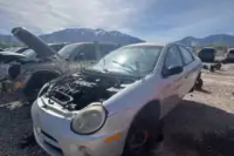 Photo of 2005 Dodge Neon