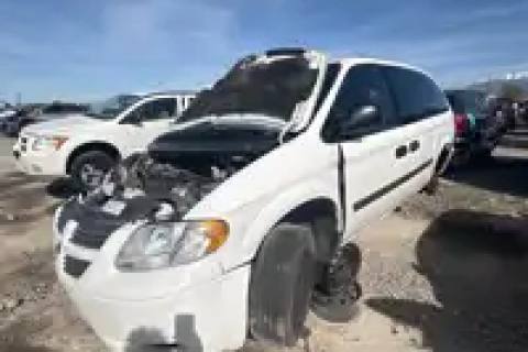 Photo of 2005 Dodge Caravan