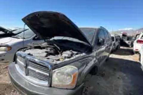 Photo of 2005 Dodge Durango