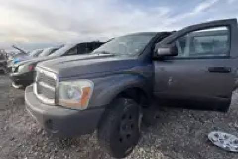 Photo of 2004 Dodge Durango