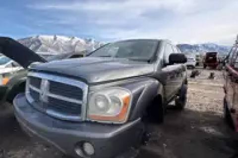 Photo of 2005 Dodge Durango