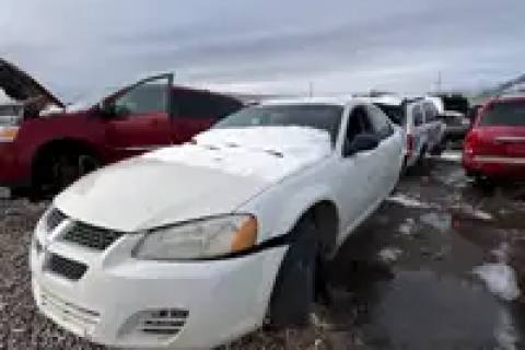 Photo of 2006 Dodge Stratus