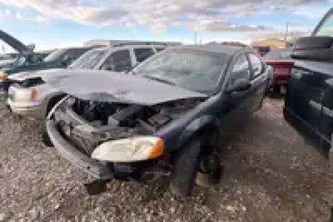 Photo of 2003 Dodge Stratus