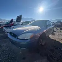 Photo of 2005 Ford Taurus