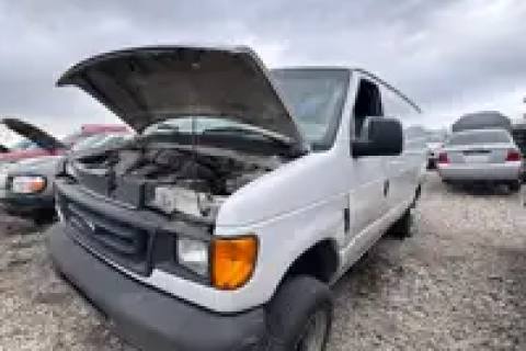 Photo of 2005 Ford Ford E150 Van