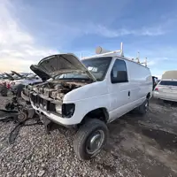 Photo of 2004 Ford Ford E150 Van