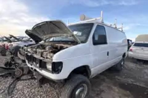 Photo of 2004 Ford Ford E150 Van