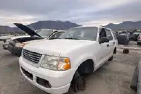 Photo of 2004 Ford Explorer