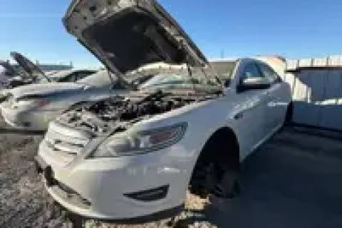 Photo of 2011 Ford Taurus