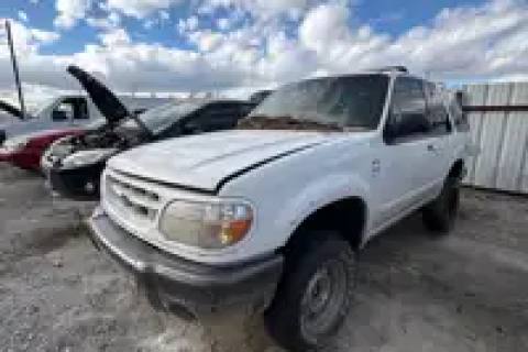 Photo of 2000 Ford Explorer