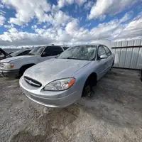 Photo of 2003 Ford Taurus